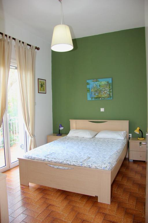 Eleni Houses Kómboi Dış mekan fotoğraf
