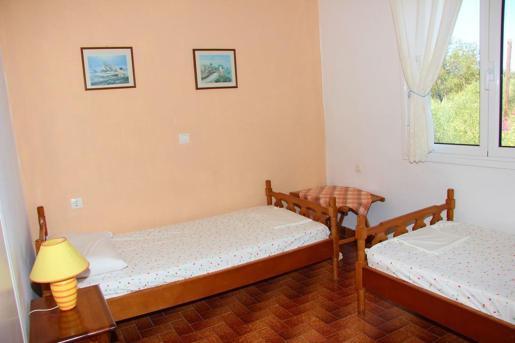 Eleni Houses Kómboi Dış mekan fotoğraf